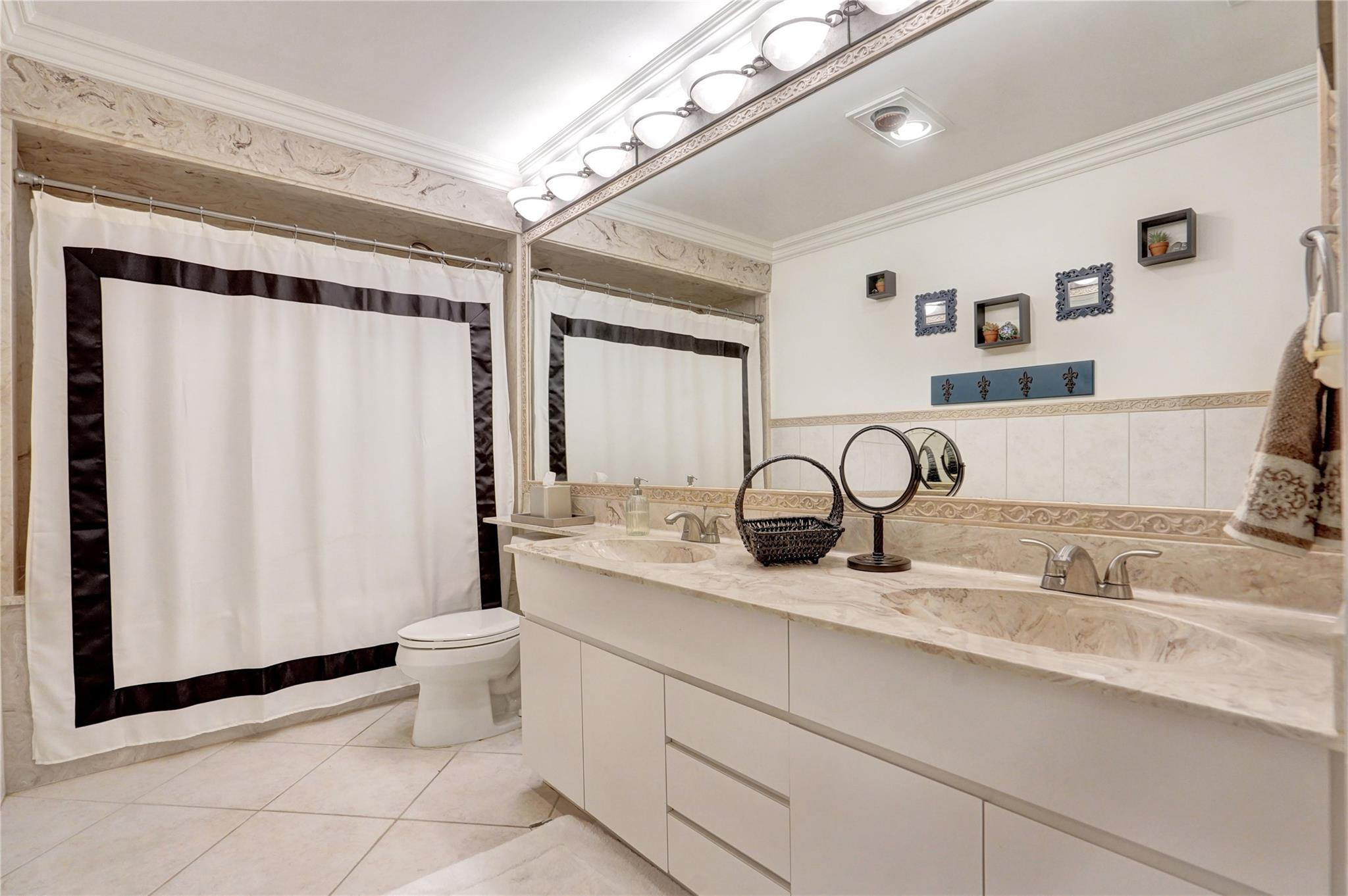 10120 Vestal Court