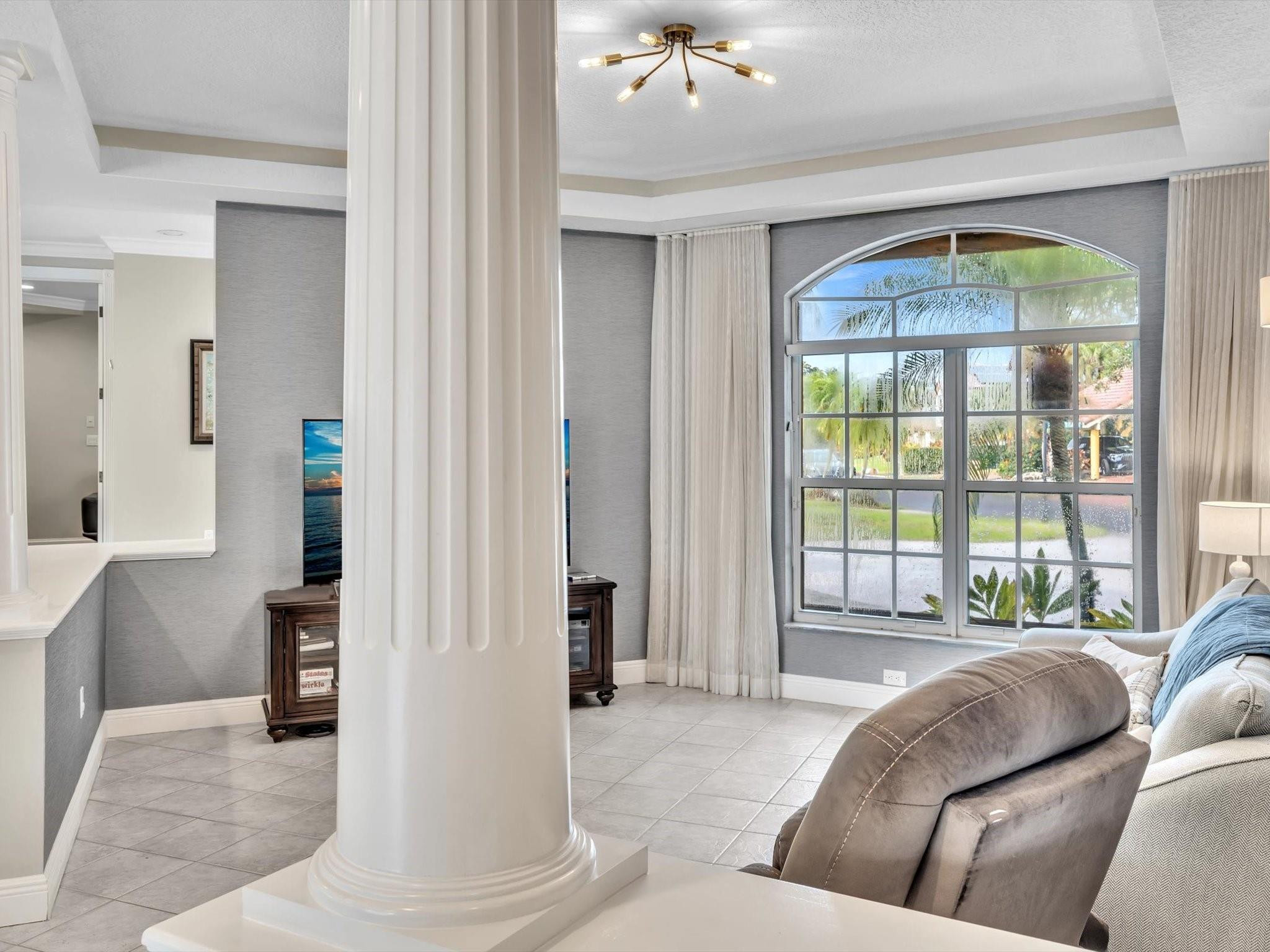 8941 SW 8th Street
