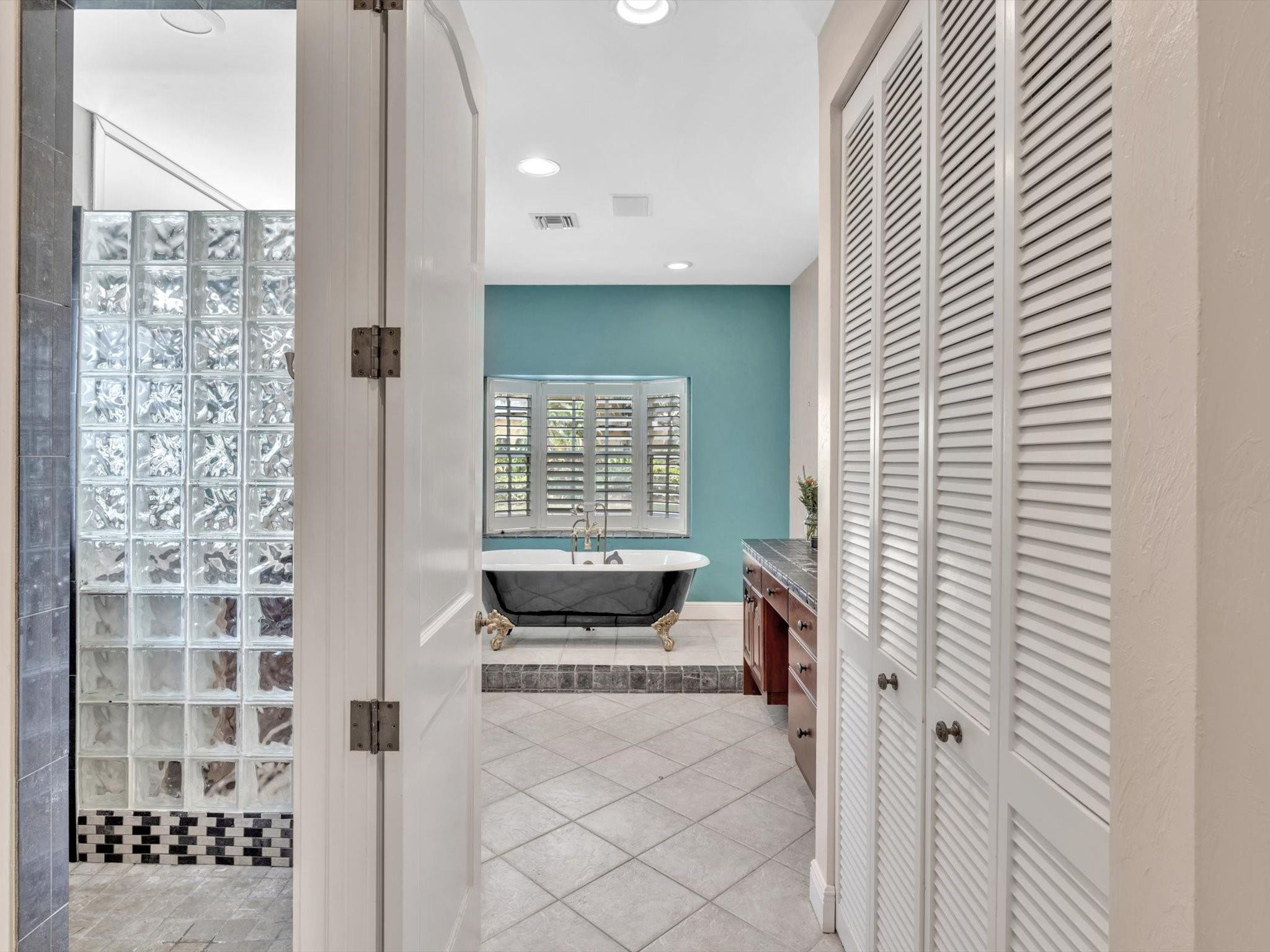 8941 SW 8th Street