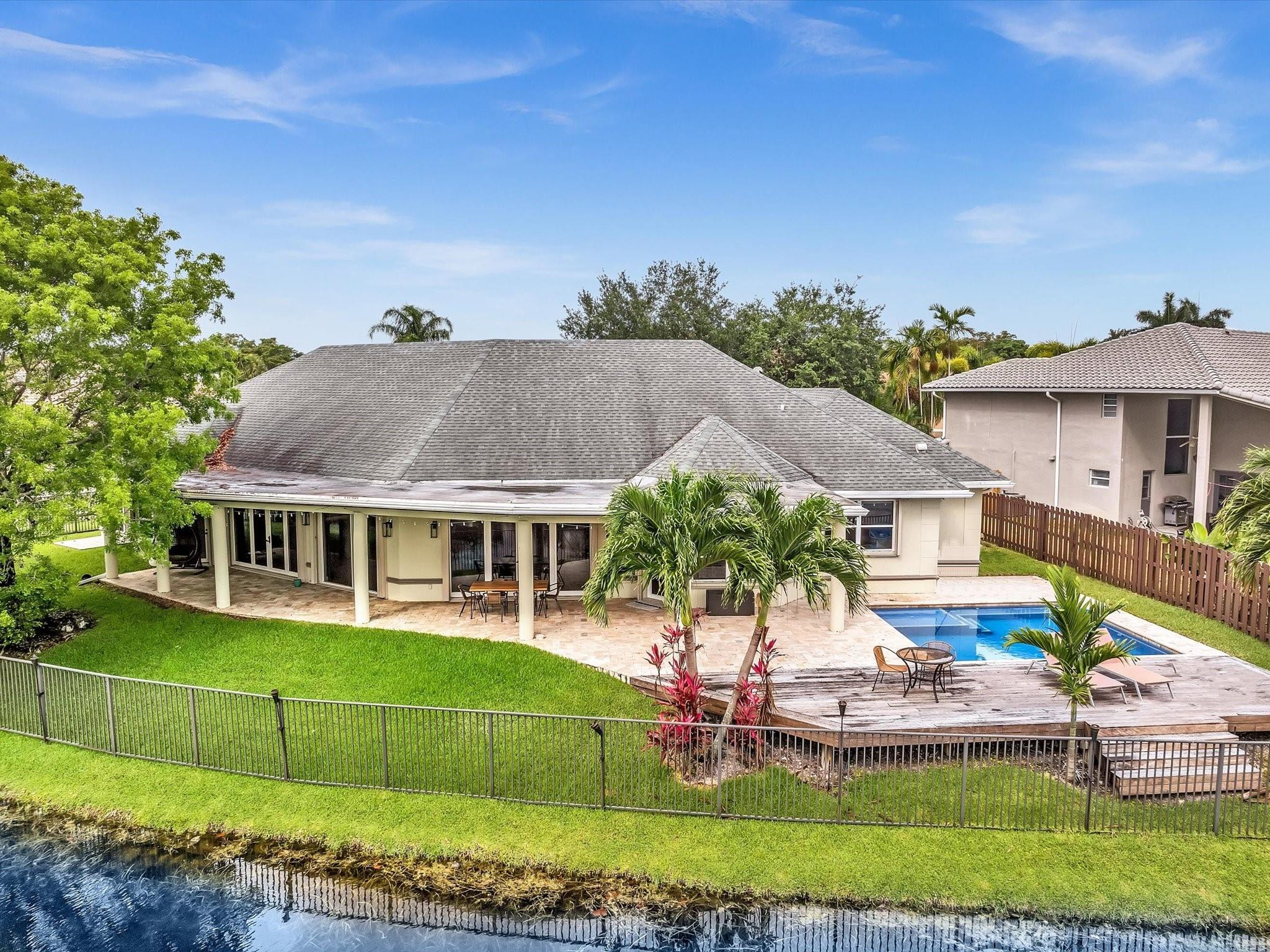 8941 SW 8th Street