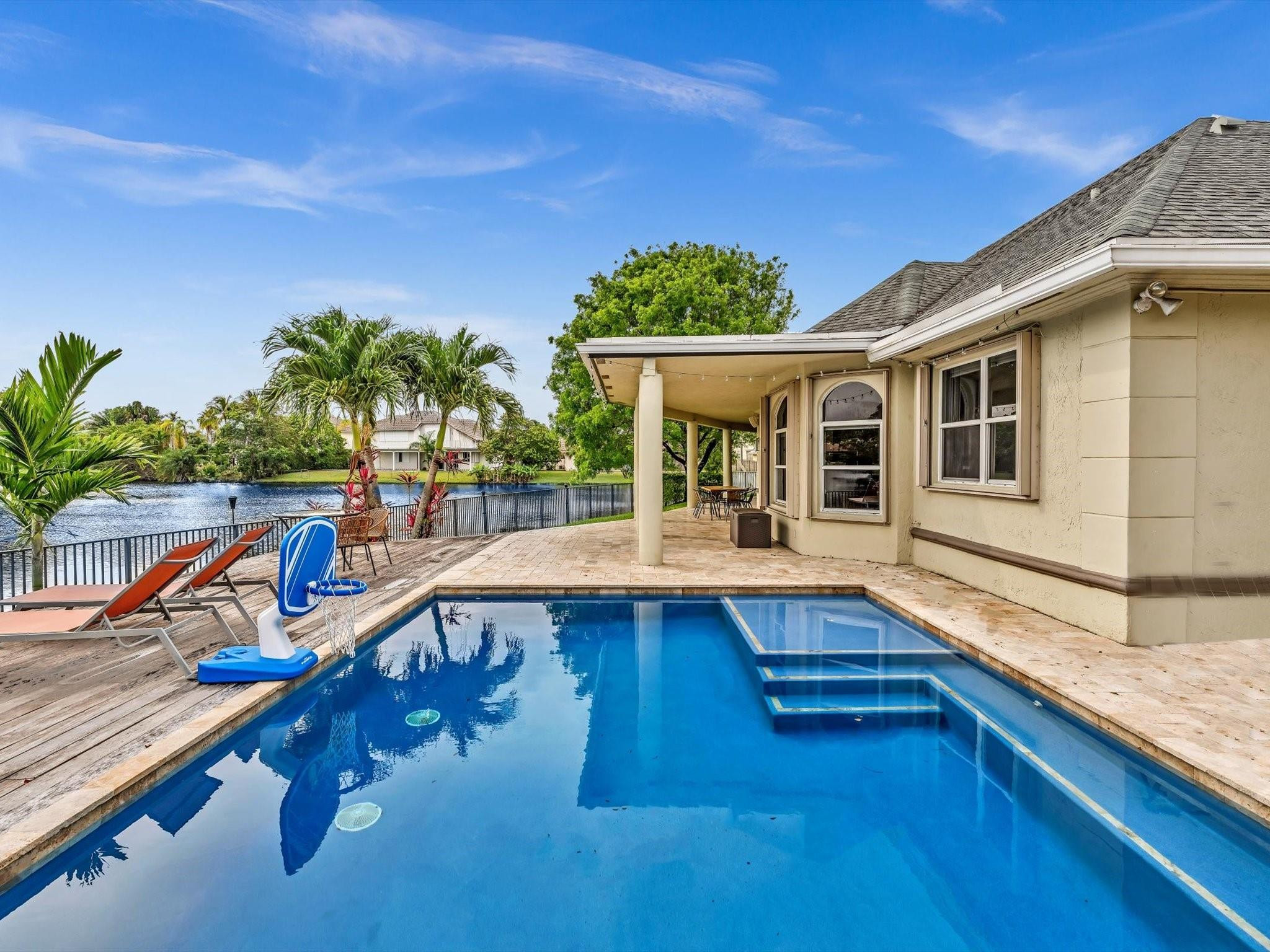 8941 SW 8th Street