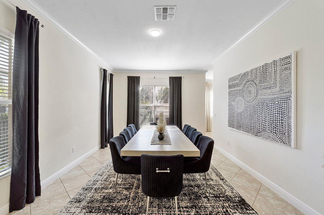 4571 San Mellina Drive