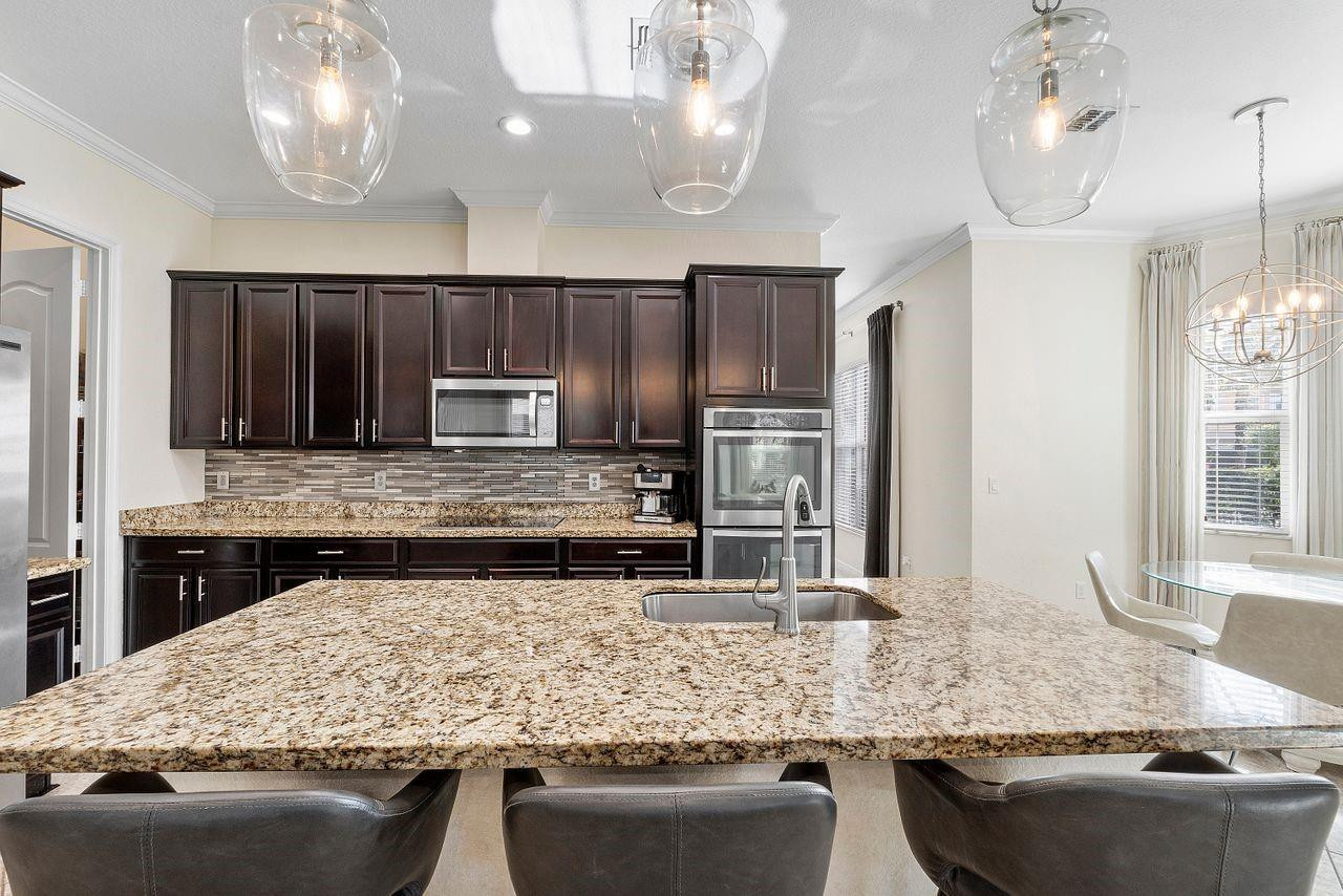 4571 San Mellina Drive