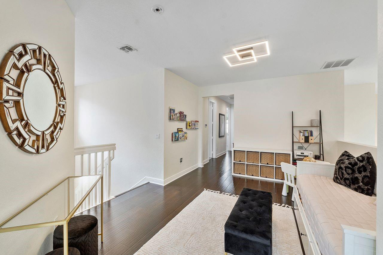4571 San Mellina Drive