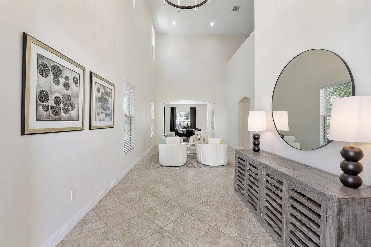 4571 San Mellina Drive