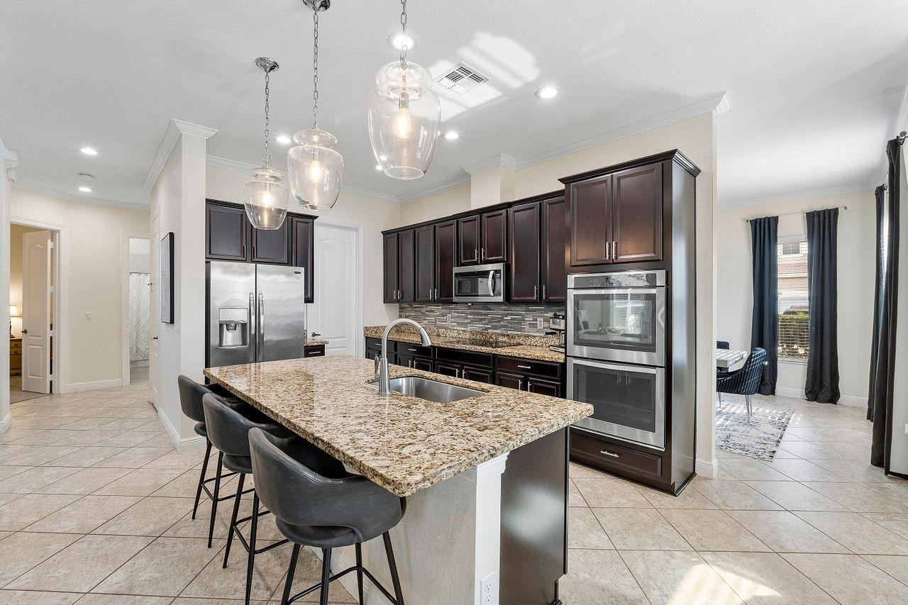 4571 San Mellina Drive