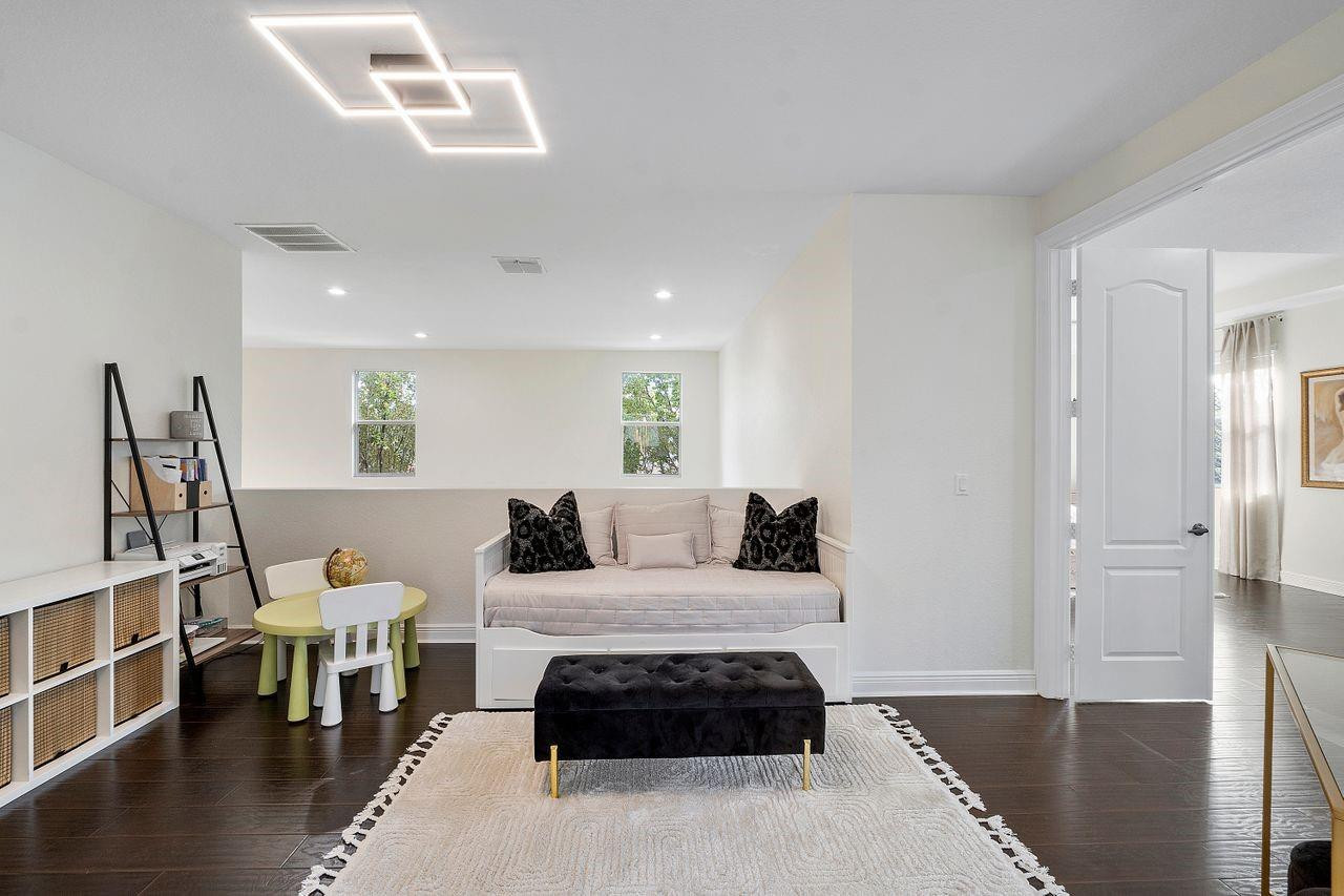4571 San Mellina Drive