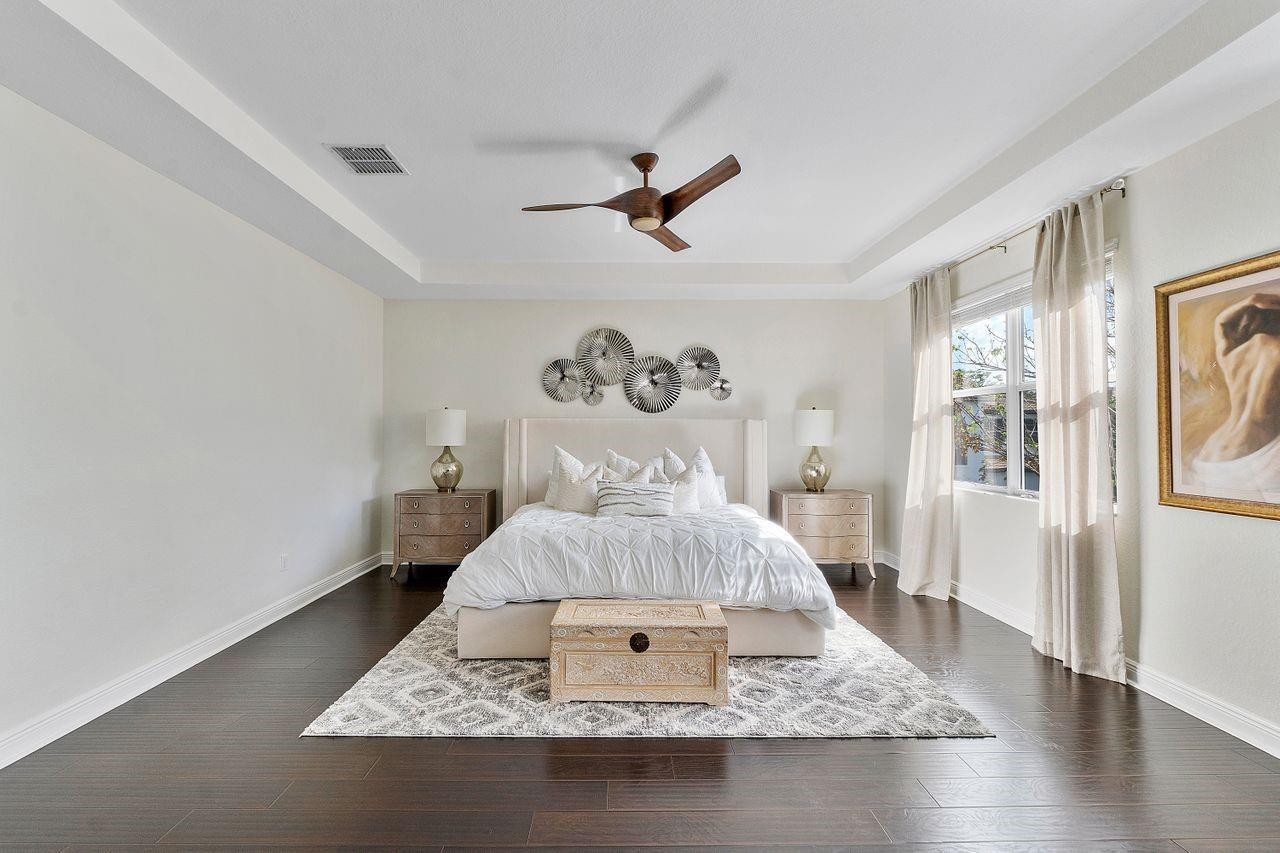 4571 San Mellina Drive