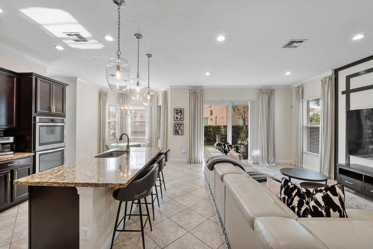 4571 San Mellina Drive