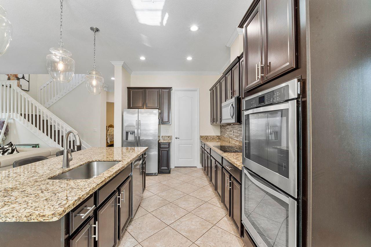 4571 San Mellina Drive