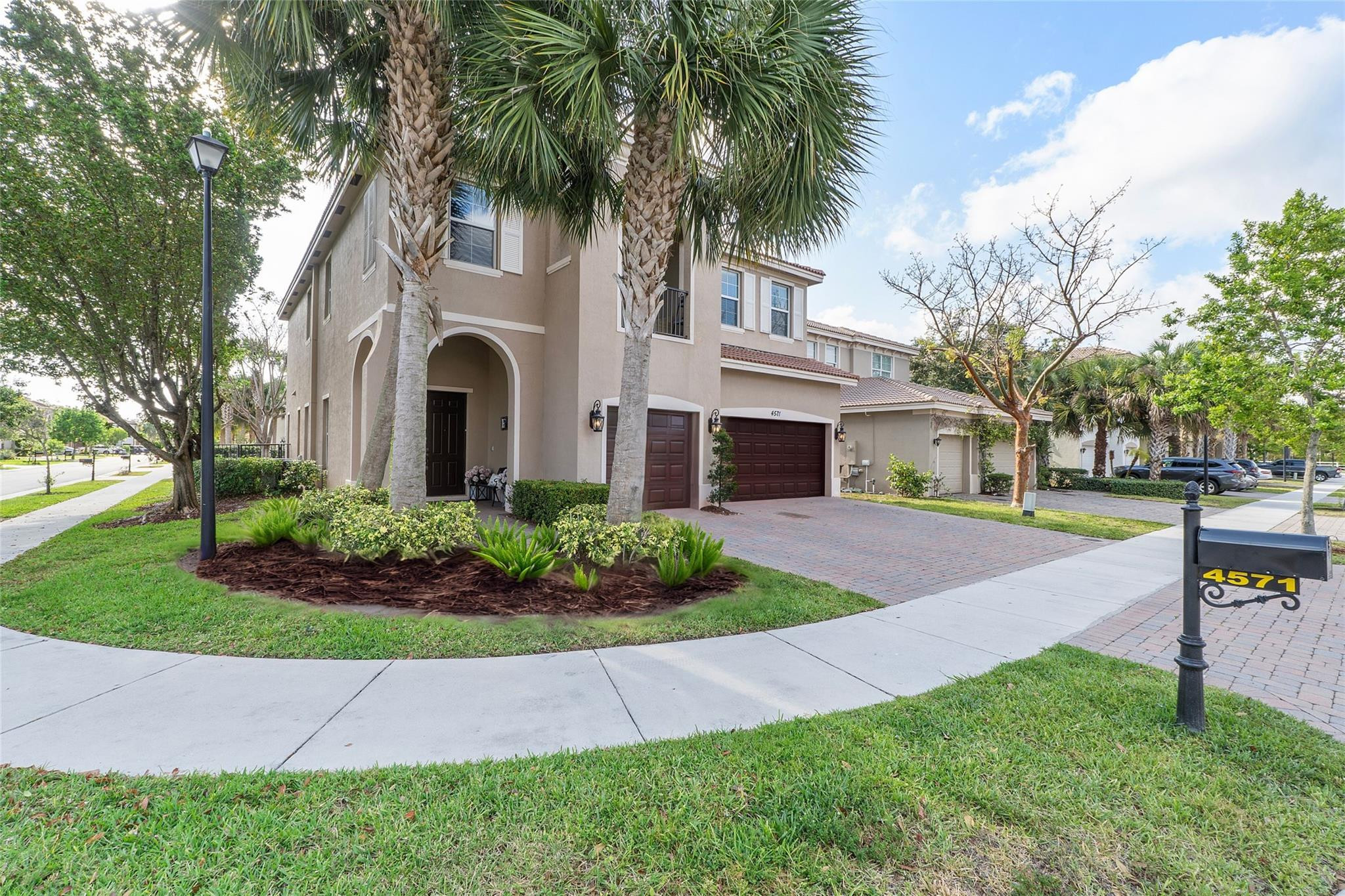 4571 San Mellina Drive