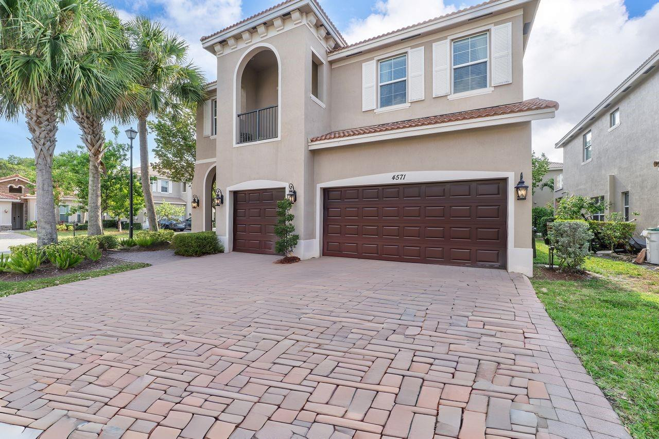 4571 San Mellina Drive
