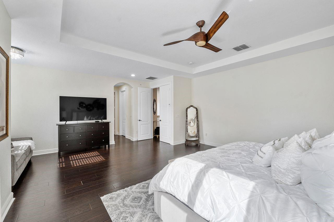 4571 San Mellina Drive