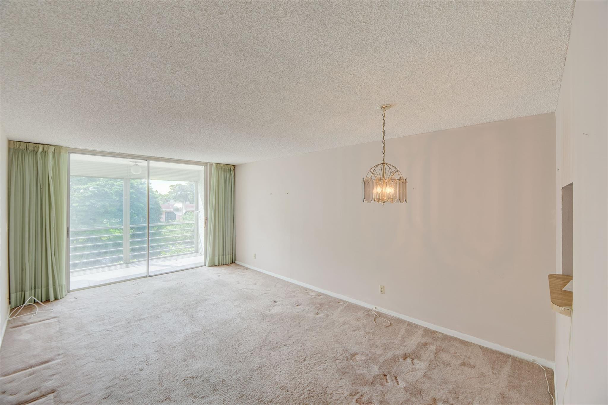 9460 Sunrise Lakes Boulevard Unit: 205