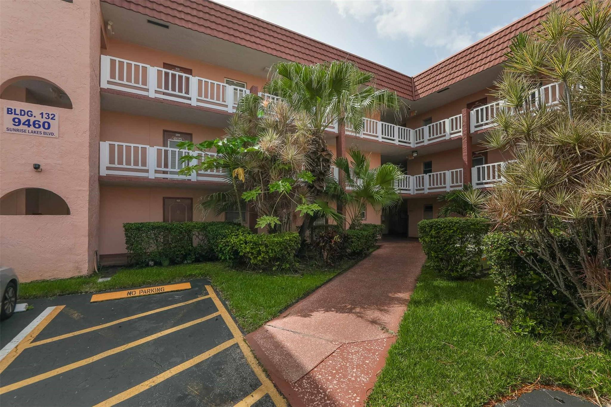 9460 Sunrise Lakes Boulevard Unit: 205