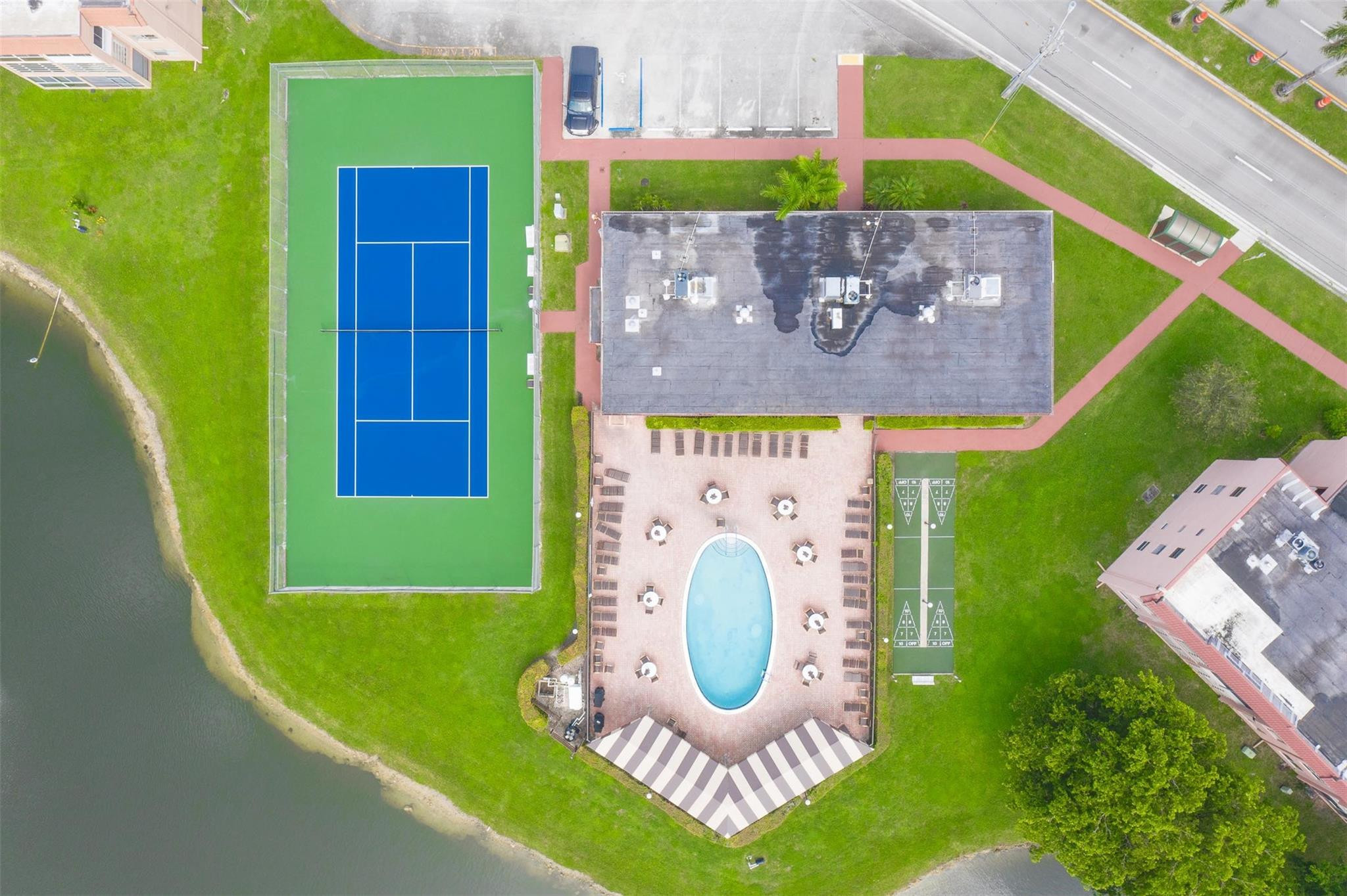 9460 Sunrise Lakes Boulevard Unit: 205