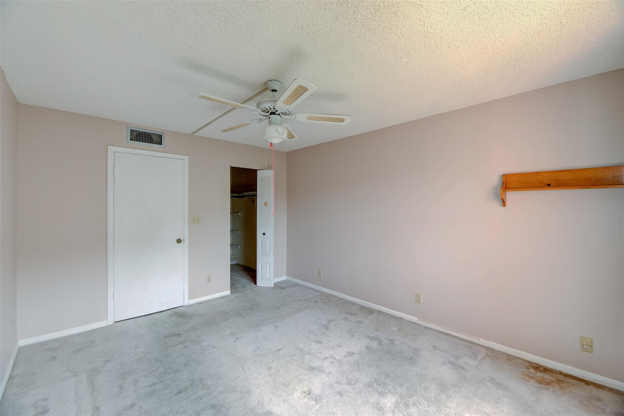 9460 Sunrise Lakes Boulevard Unit: 205