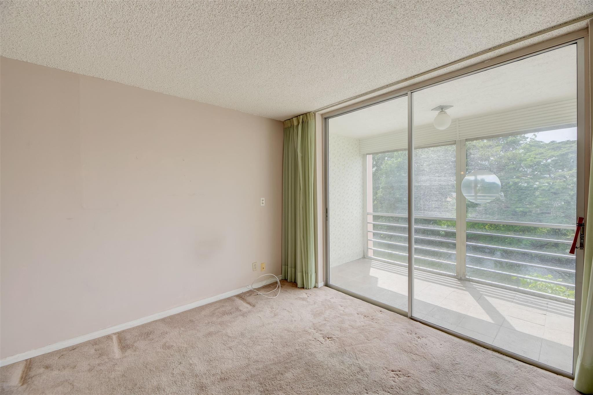 9460 Sunrise Lakes Boulevard Unit: 205