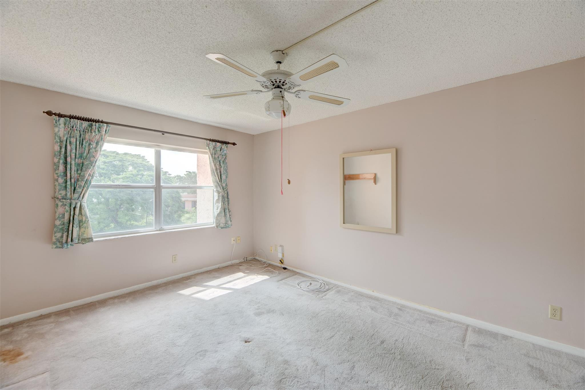9460 Sunrise Lakes Boulevard Unit: 205
