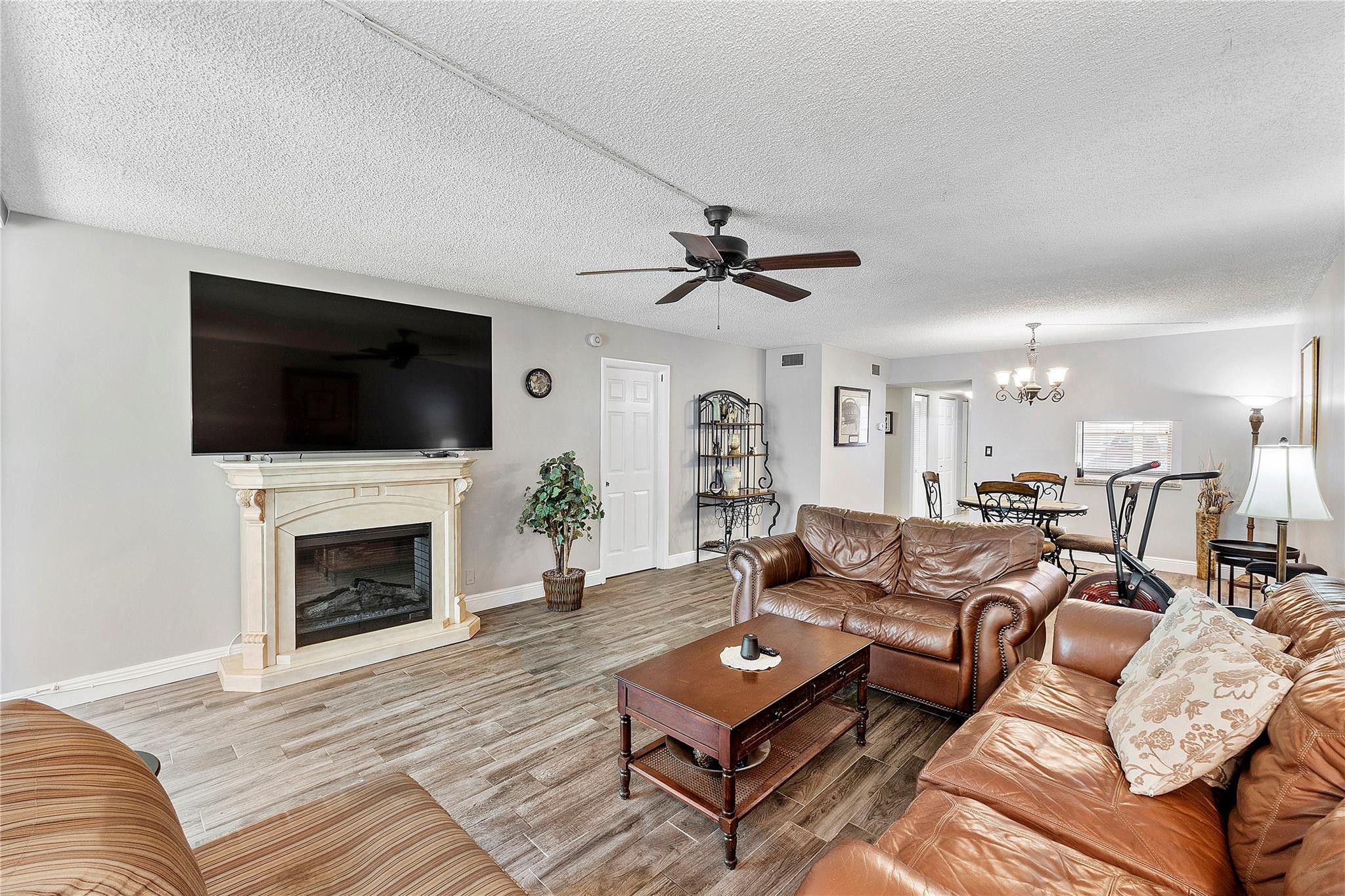 400 Commodore Drive 102