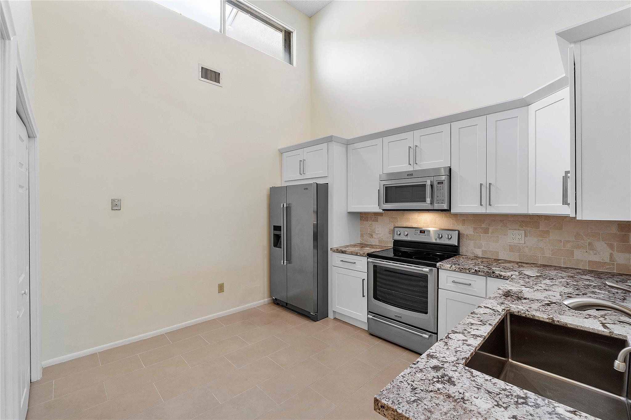 10459 Lake Vista Circle 10459