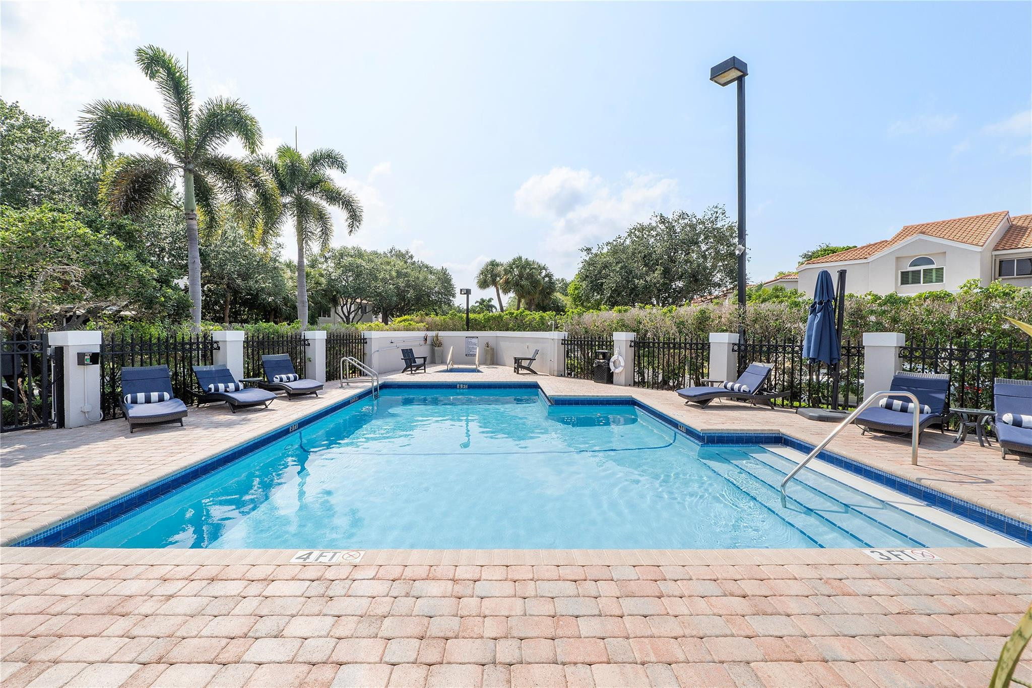 10459 Lake Vista Circle 10459