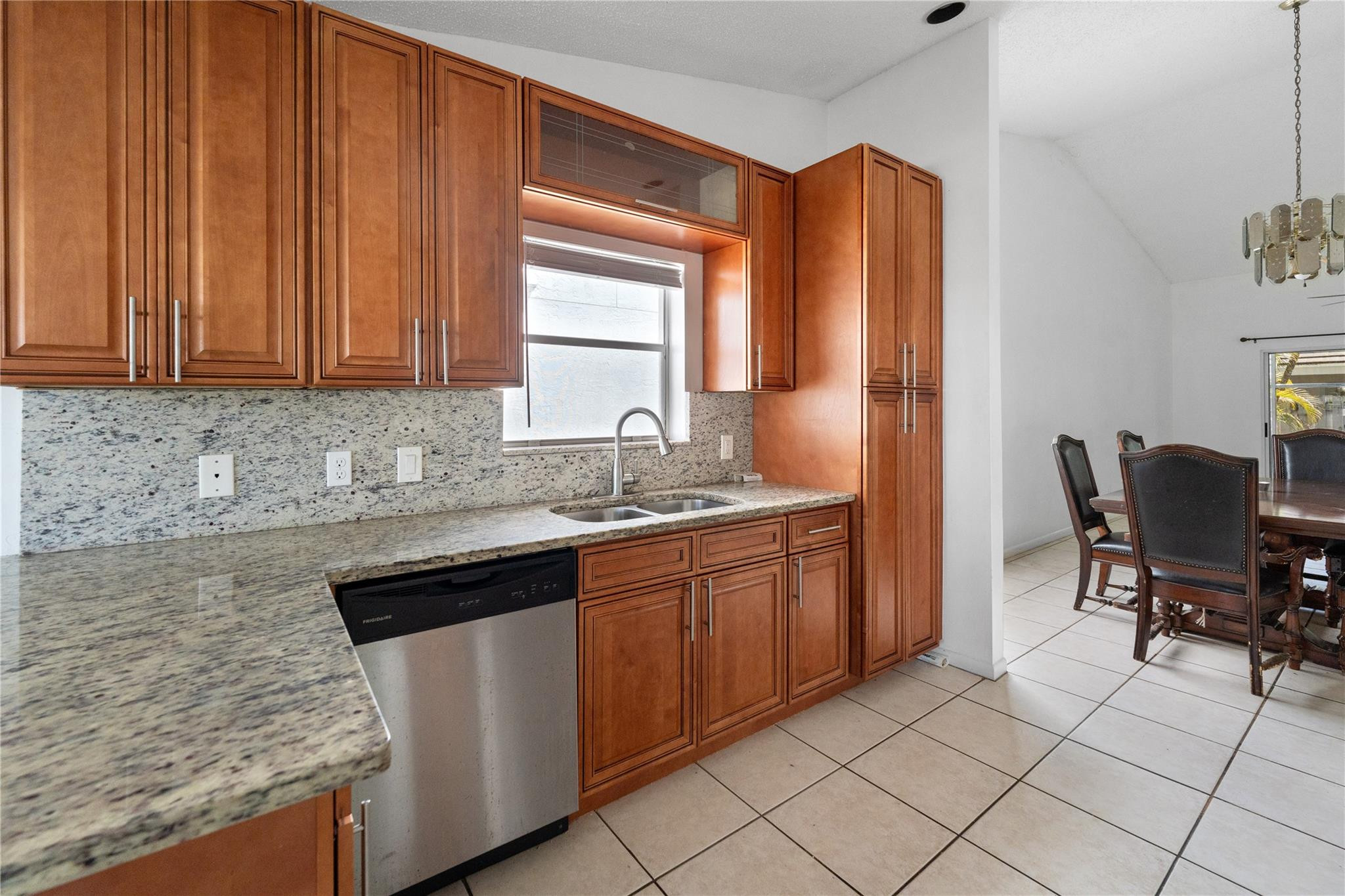 2964 Torrey Pine Lane
