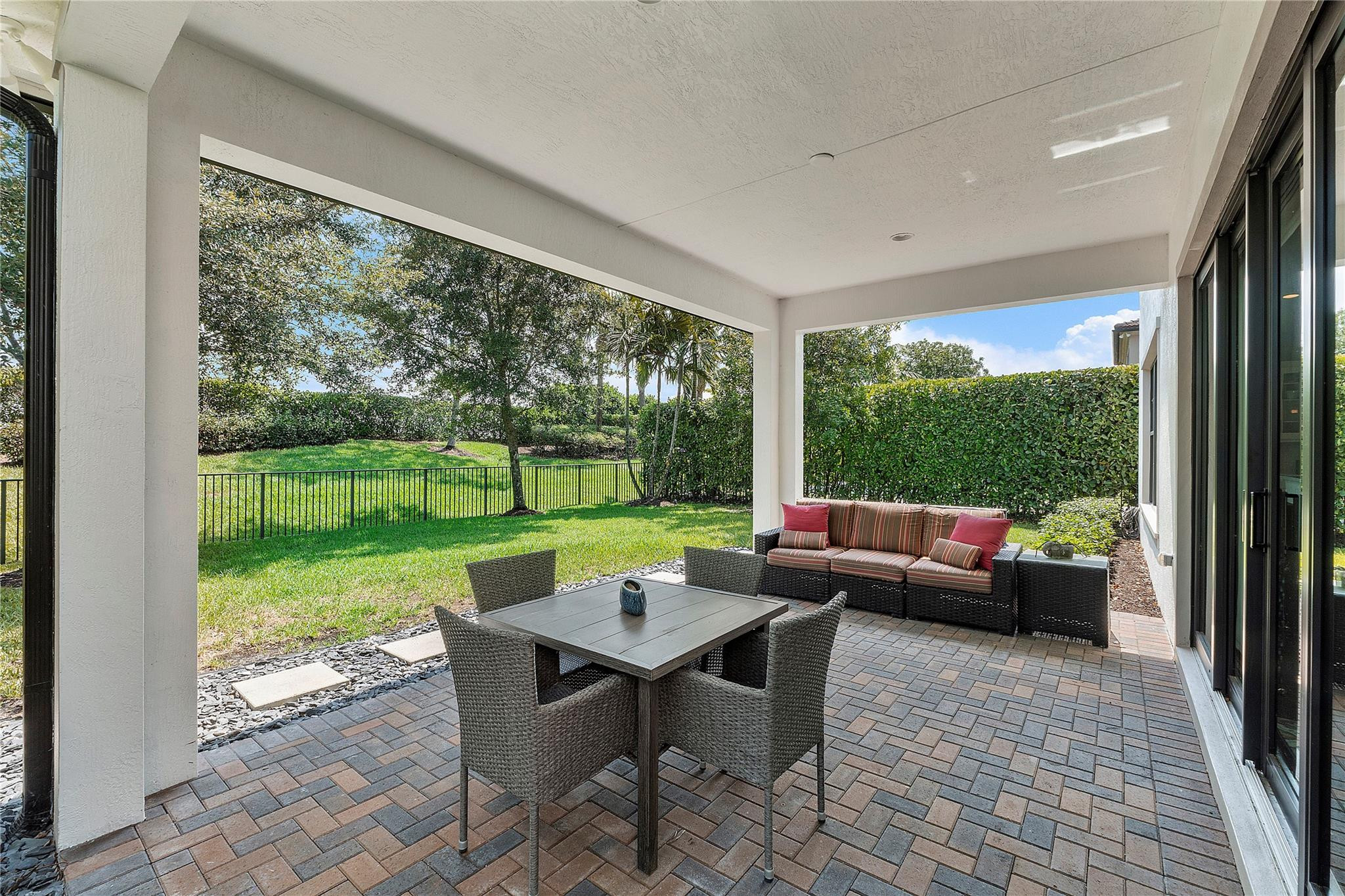 11143 Meridian Drive