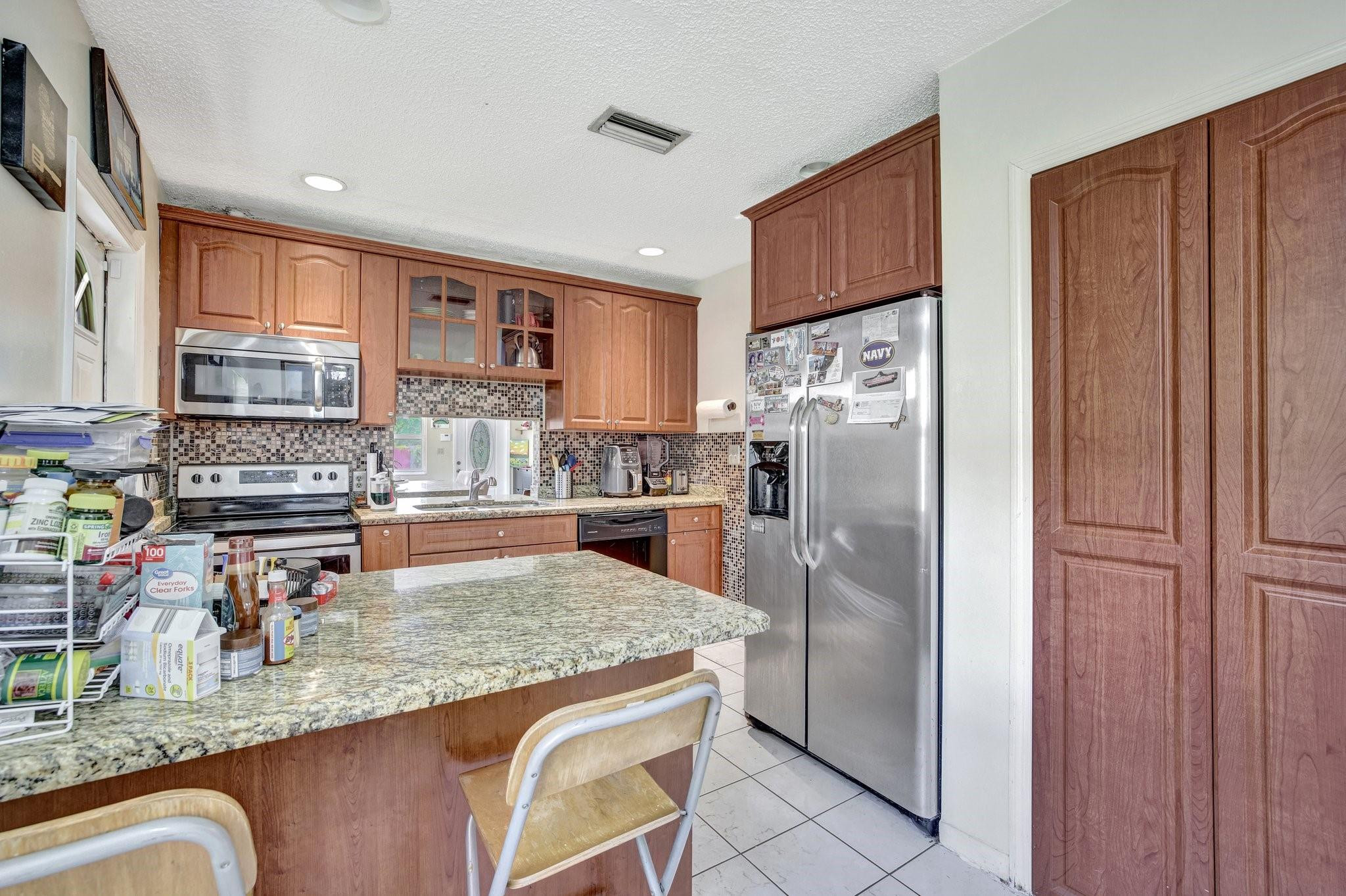 900 SW 12th Street