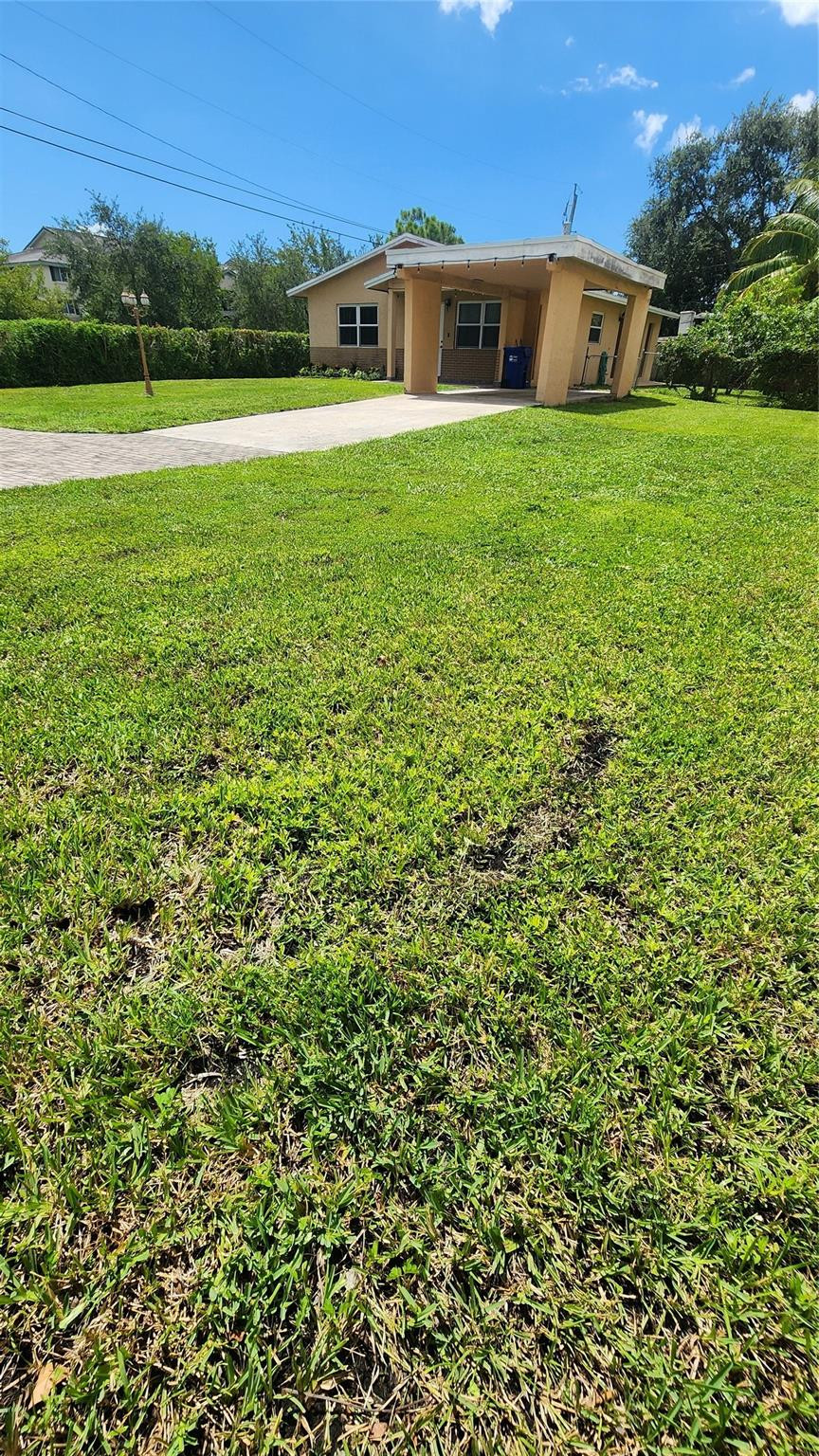 900 SW 12th Street