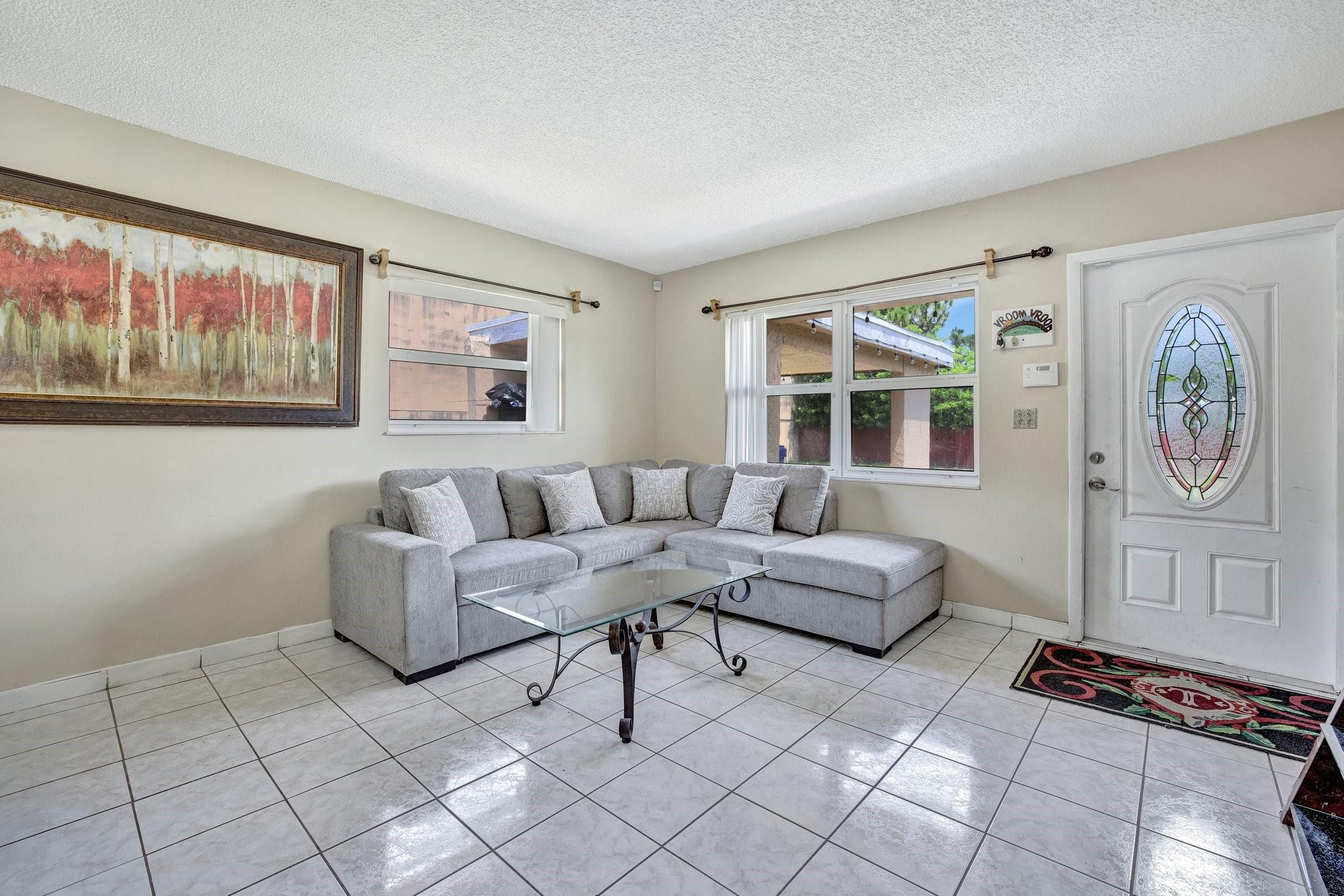 900 SW 12th Street