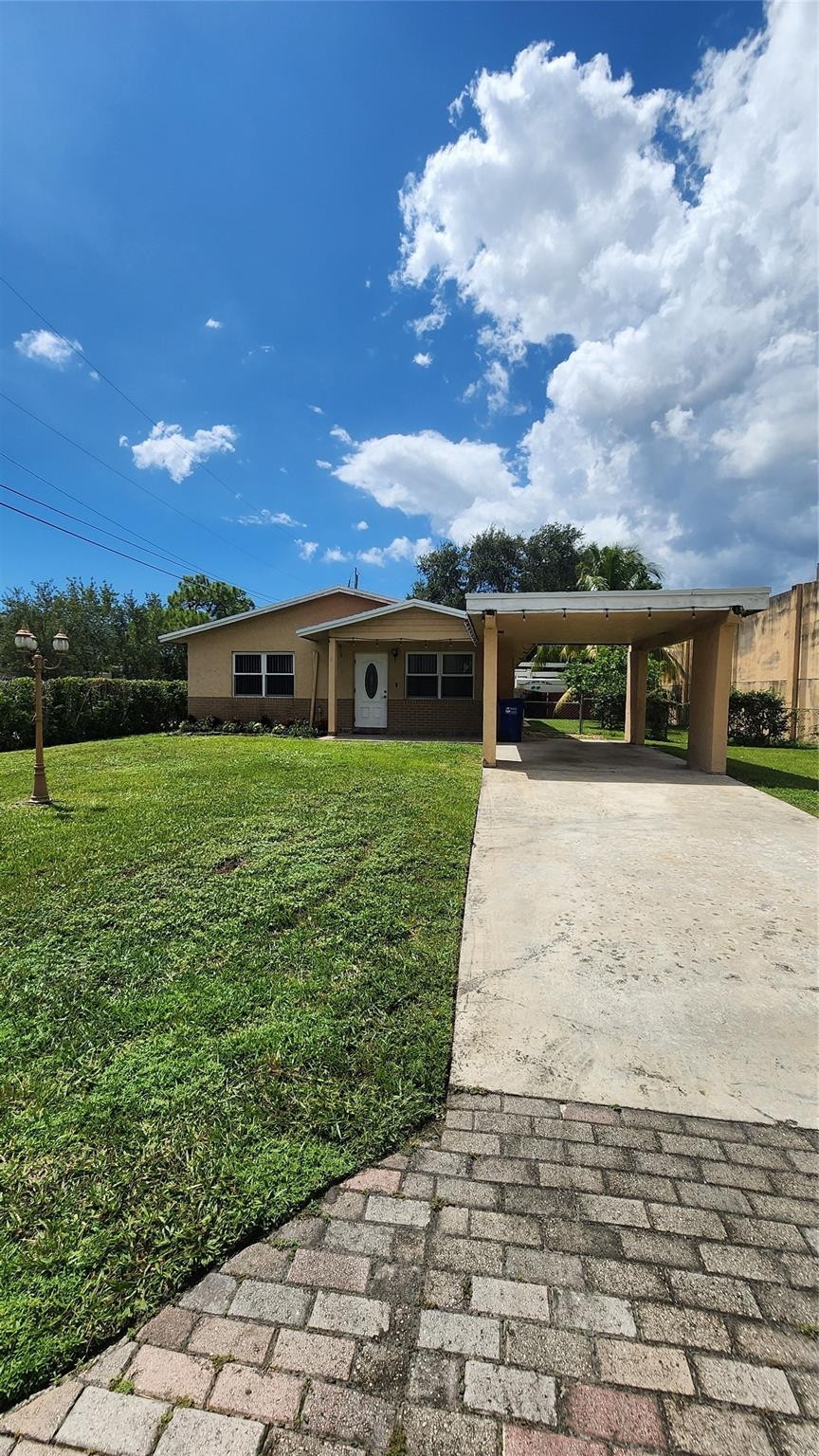900 SW 12th Street
