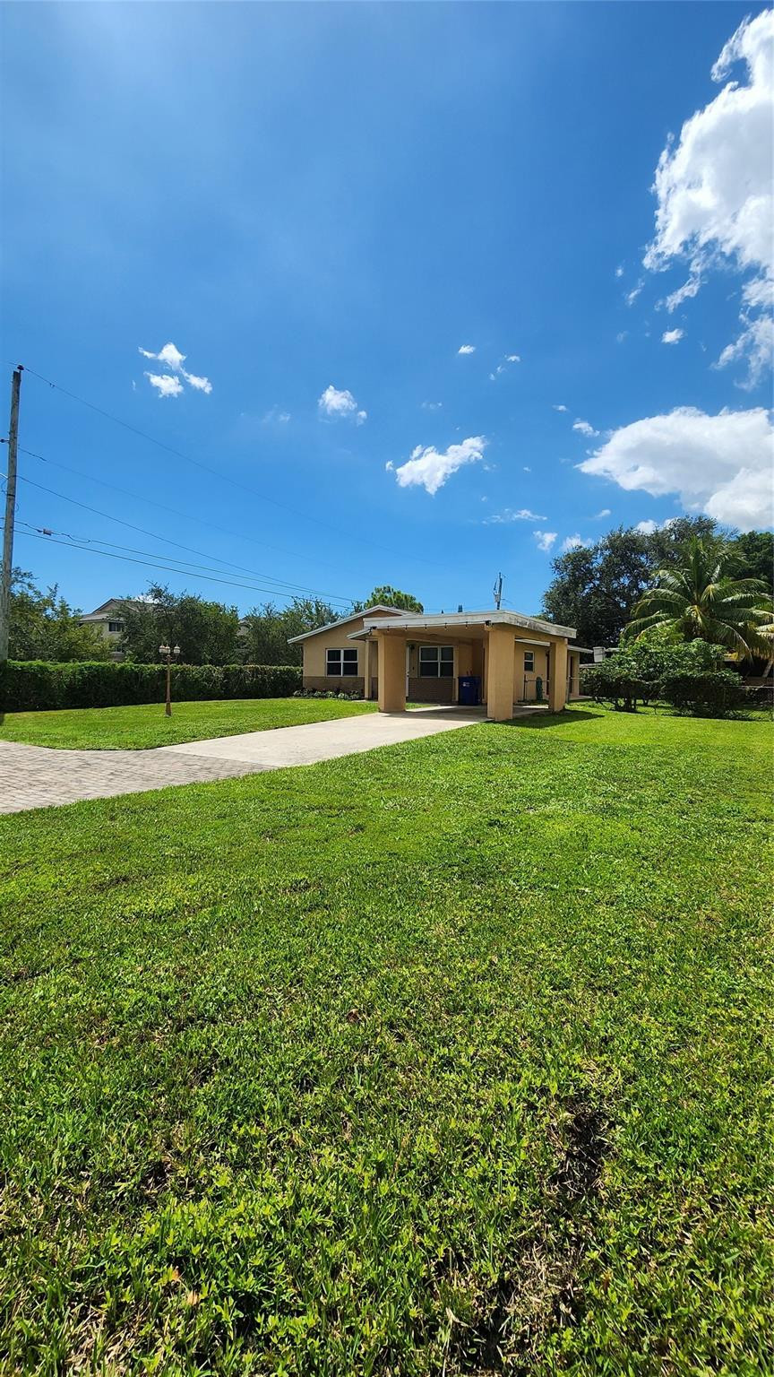 900 SW 12th Street
