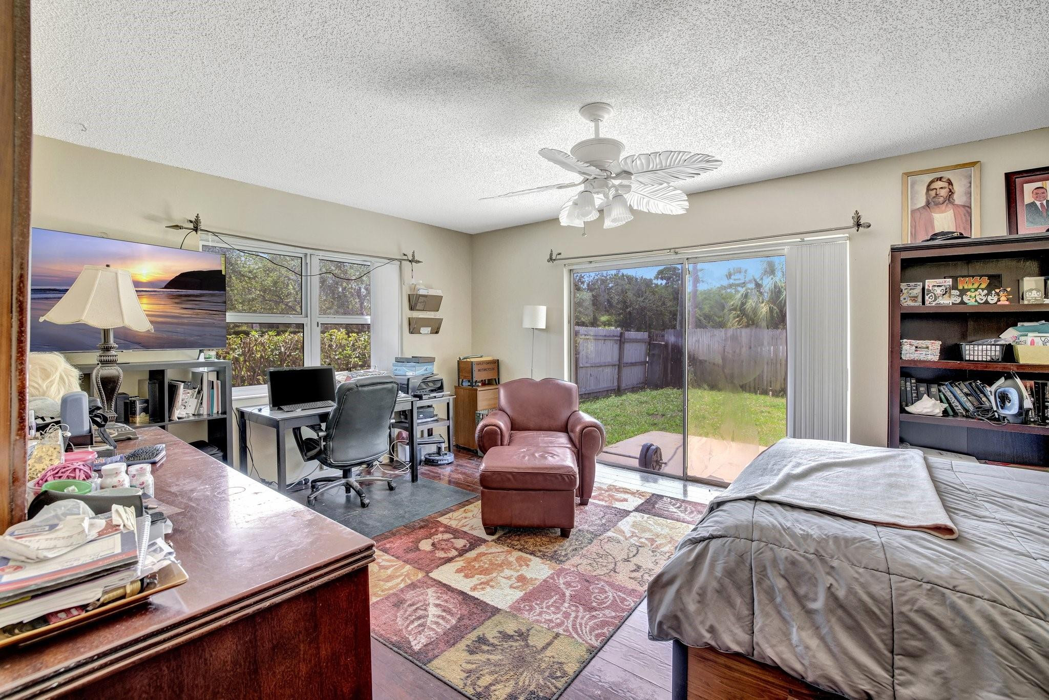 900 SW 12th Street