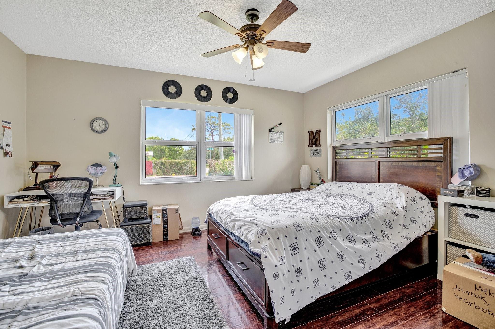 900 SW 12th Street
