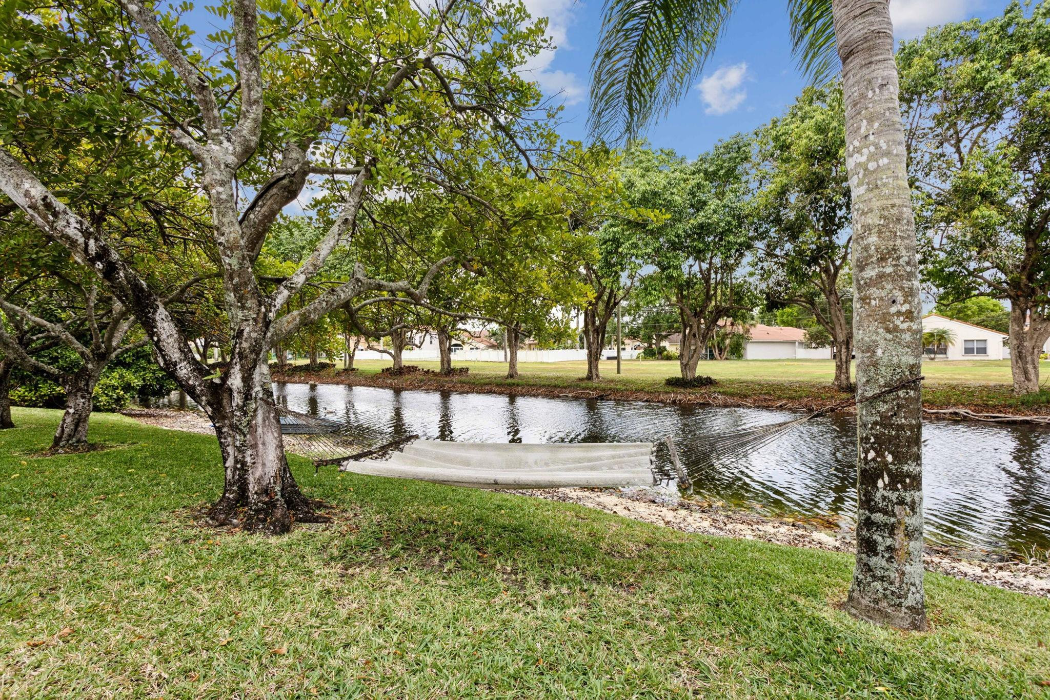 4857 Kensington Circle