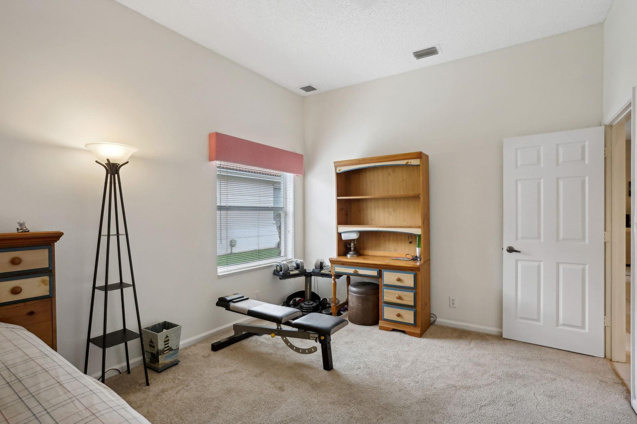 4857 Kensington Circle