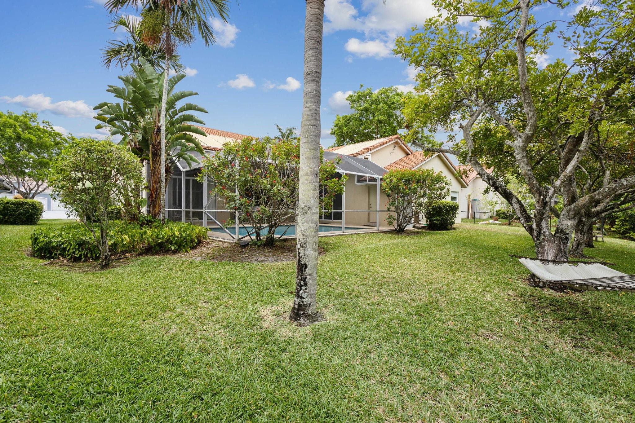 4857 Kensington Circle