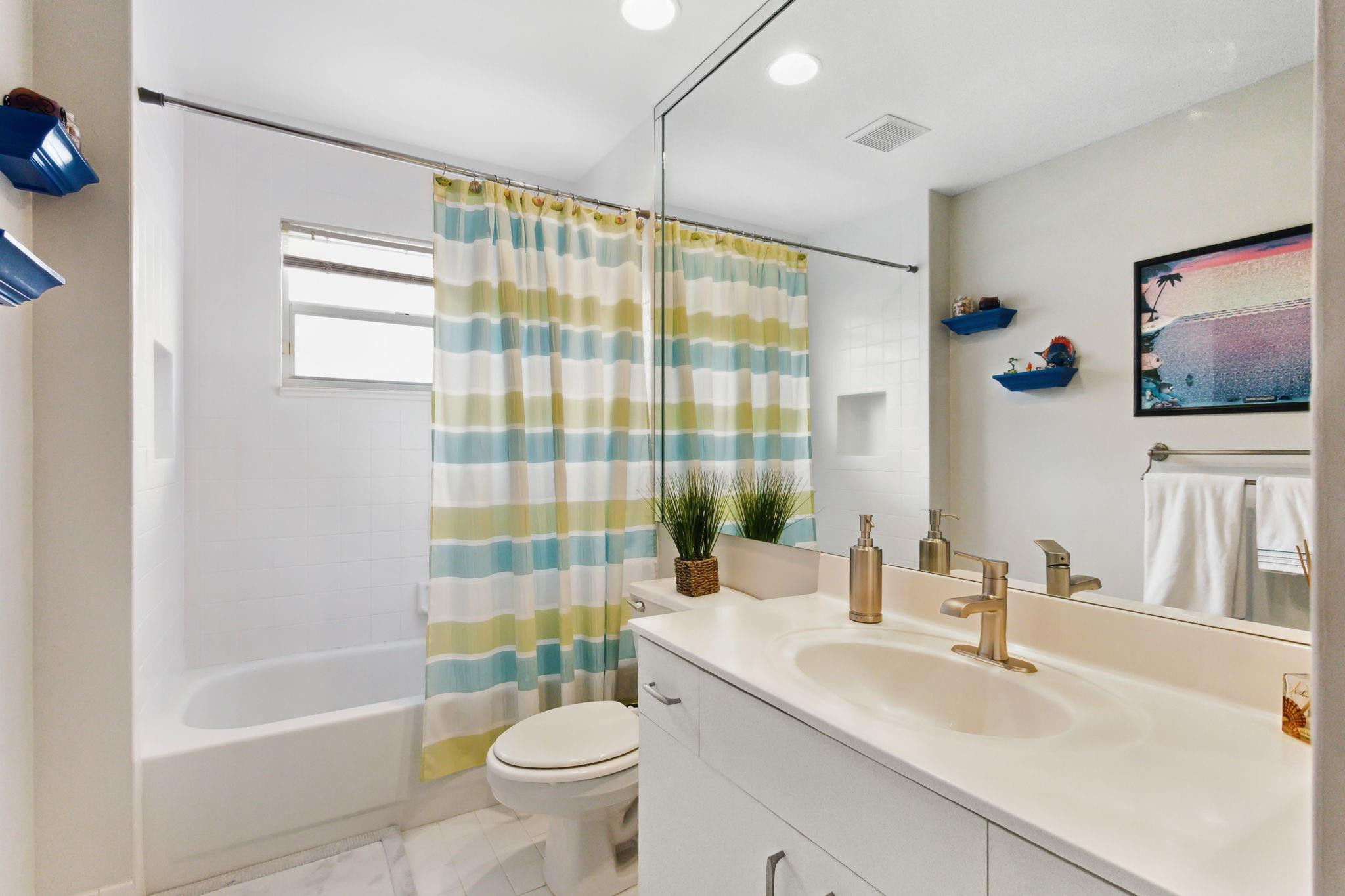 4857 Kensington Circle