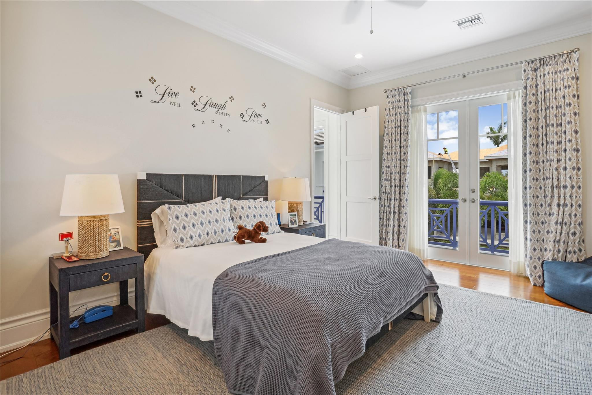 944 Seagate Drive