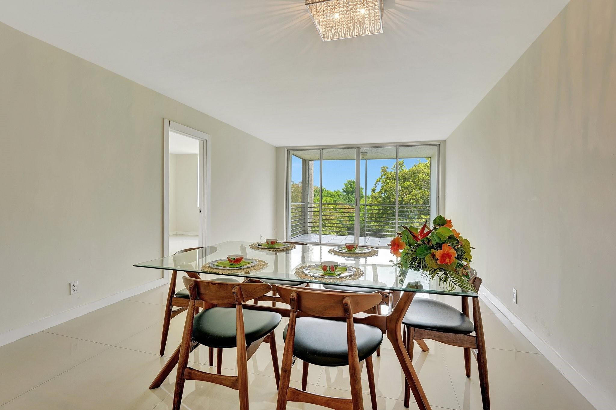 9460 Tangerine Place 407