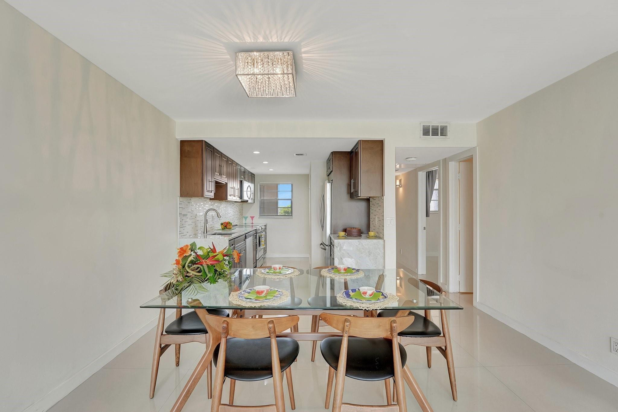 9460 Tangerine Place 407
