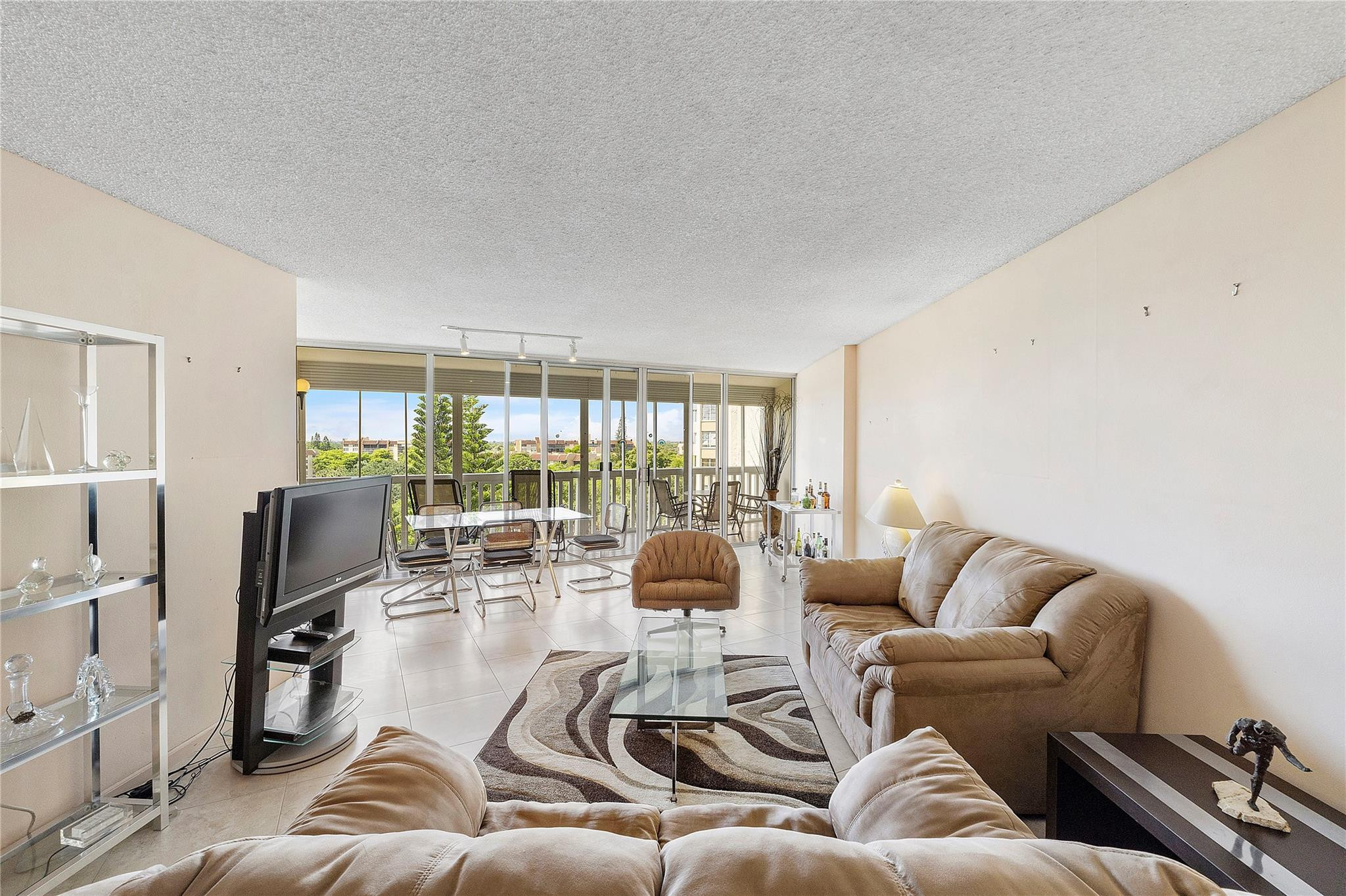 6911 Environ Boulevard 7K