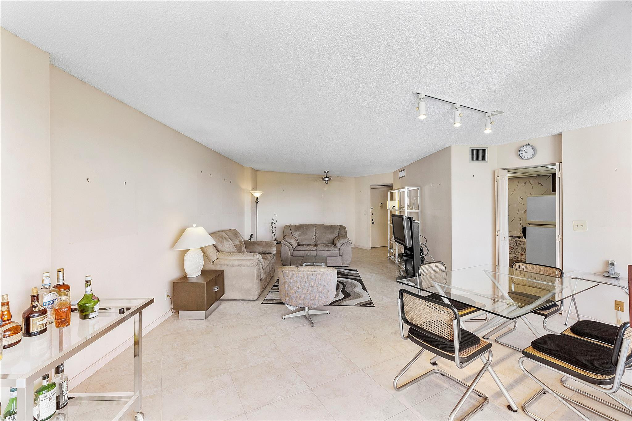 6911 Environ Boulevard 7K