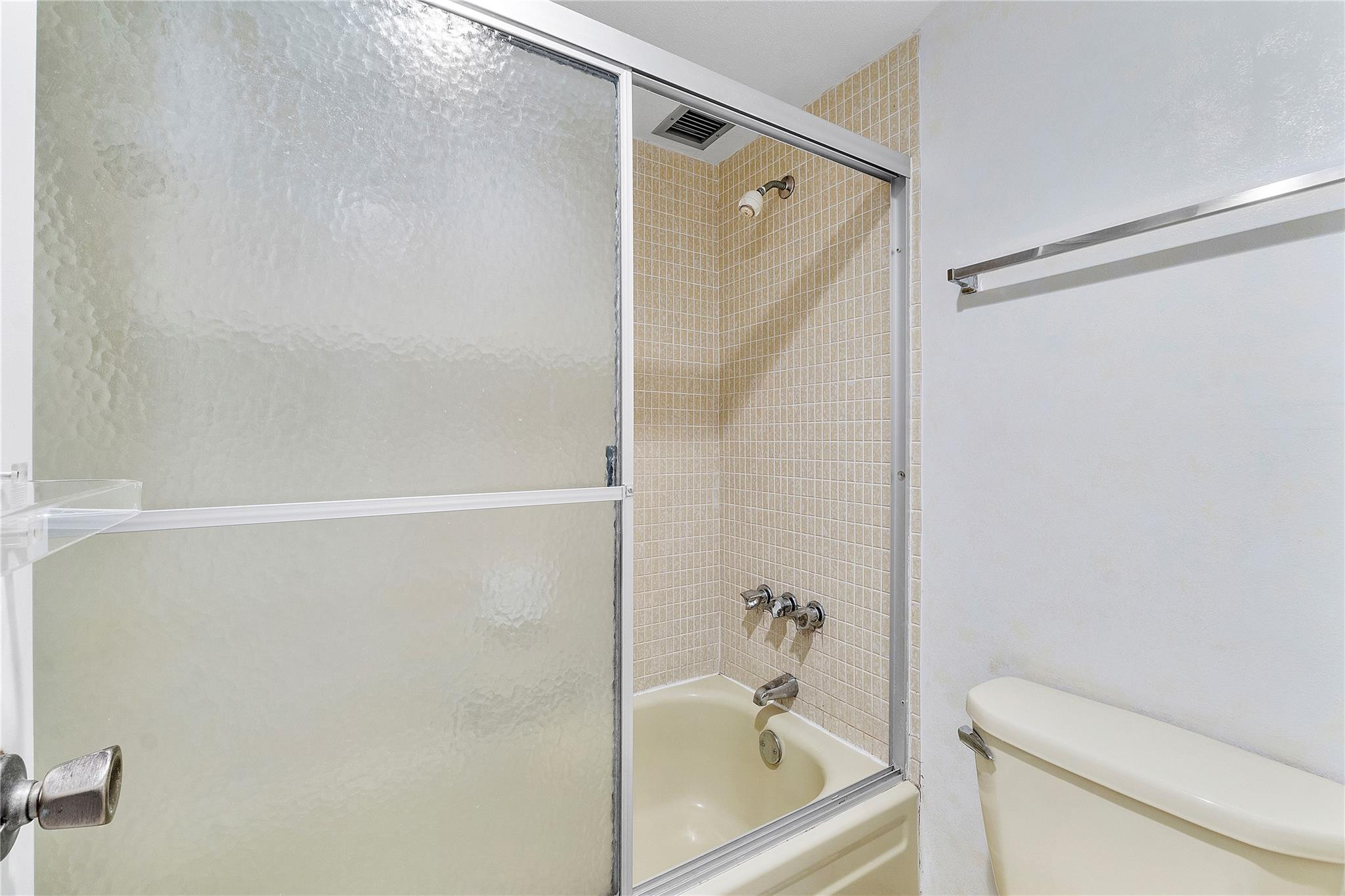 6911 Environ Boulevard 7K
