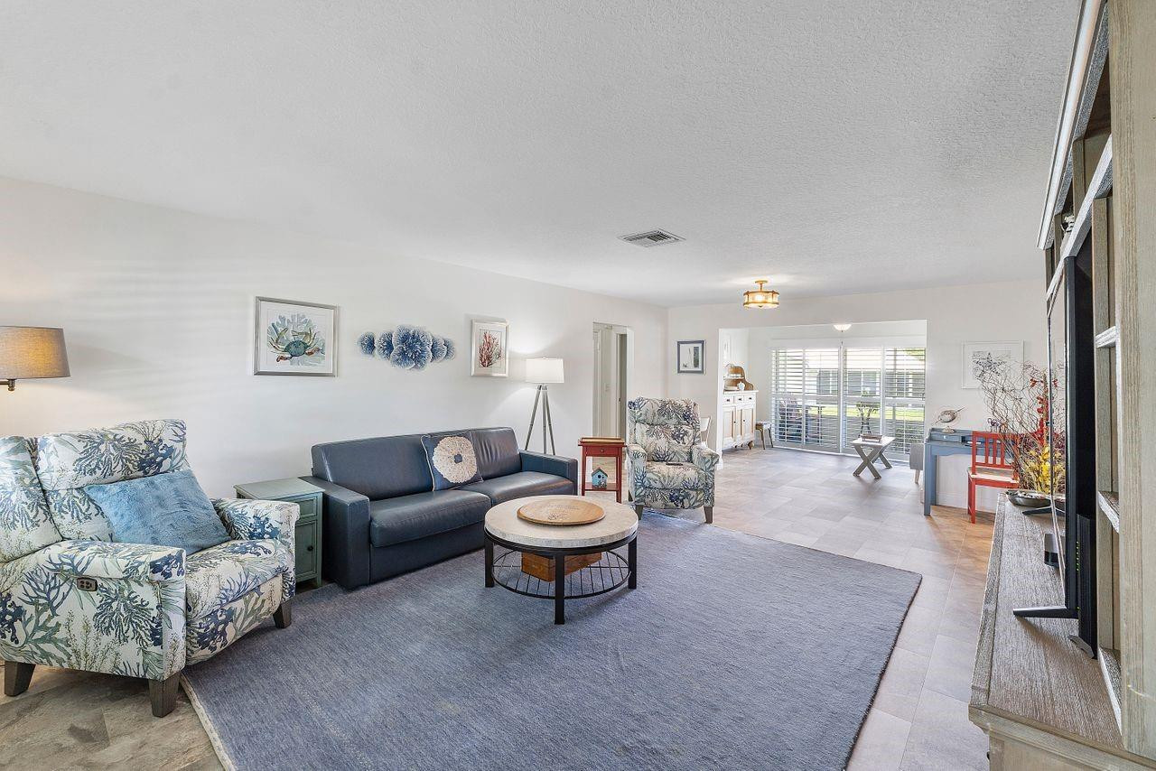 8855 NW 10th Place