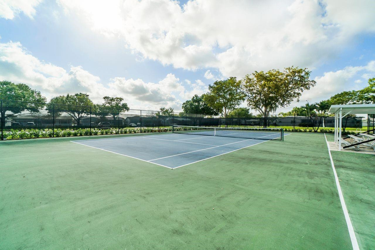 8855 NW 10th Place