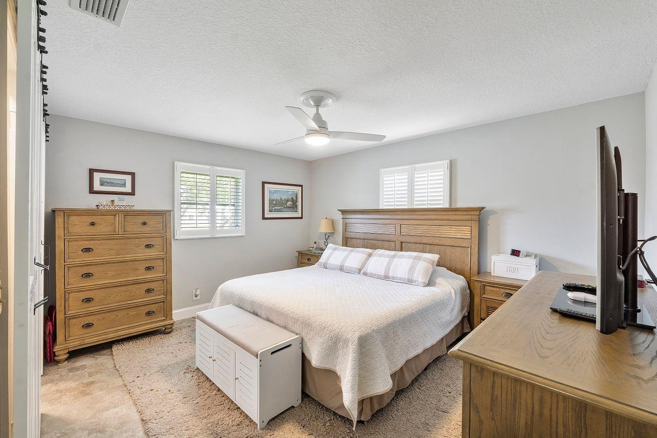 8855 NW 10th Place
