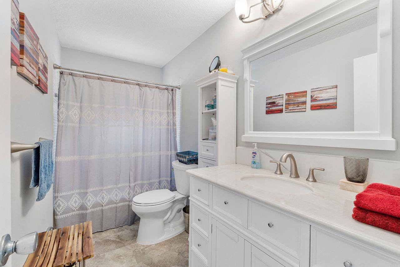 8855 NW 10th Place