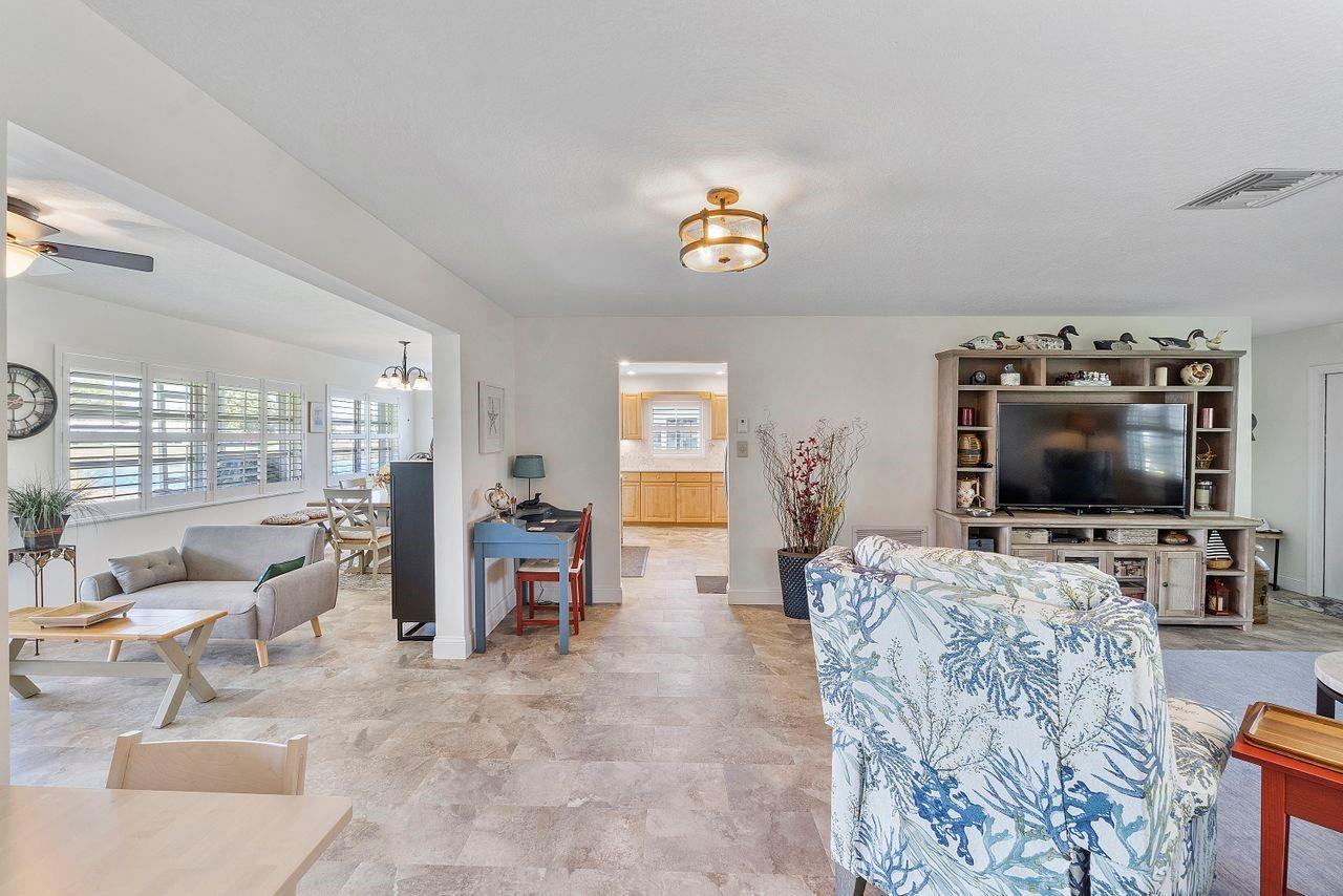 8855 NW 10th Place